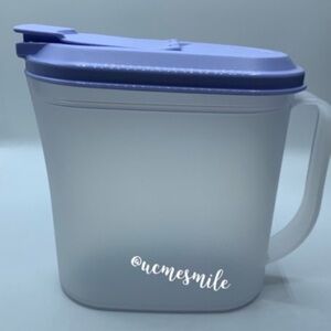 Tupperware 1L Jug Picnic Pitcher w/Lilac Top